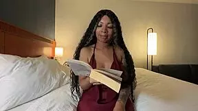 Reading session with eva paker 😊