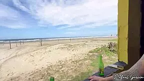 Transei Fucks Hot Babe In Abandoned Kiosk On Santos Beach