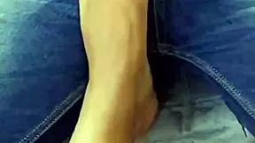 I worship her feet full video on my knees