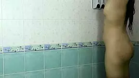 thai student bathing secretly filmed
