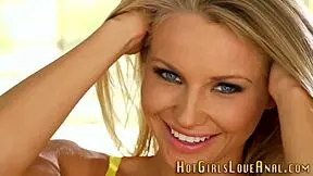 small tits les toying ass 😏