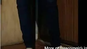 Cute Teen Girl Toys Pussy on Webcam