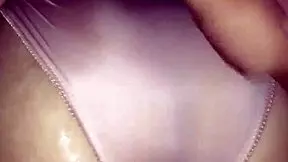 me vengo en las bragas