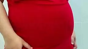 I feel so sexy and horny with my pregnant belly