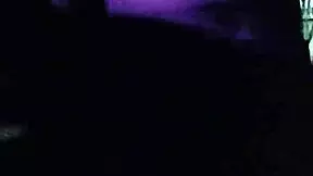 novinha de 18 sentando na pica gostoso