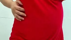 I feel so sexy and horny with my pregnant belly