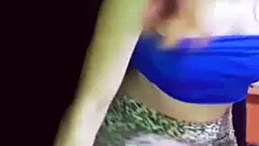 Bonneyuwu - 18 47 Pequena Se Masturba Con Minifalda Y Orejas De Conejita