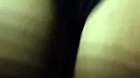 novinha de 18 sentando na pica gostoso