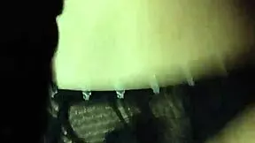 novinha de 18 sentando na pica gostoso