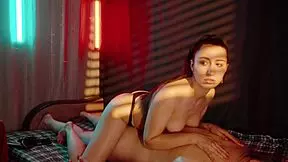 Long-Haired Masseuse Jerked Me Off!