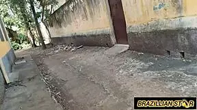 novinha gets fucked hard in the matagal, riding and taking cumshots