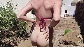 Italian teen gets fucked hard behind olive tree with Italian dialogues.