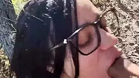 Horny stepniece stops for urgent fucking