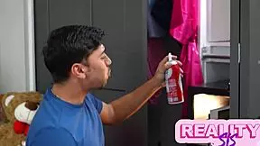 Stepbrother discovers angel gostosas in kinky whipped cream fetish, licking her pussy and giving blowjob with toys.