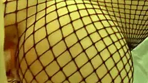 me encanta calentarle la polla antes que me folle