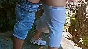 Feliz Ano Primos Cachondos Follando Detras de una Casa Abandonada