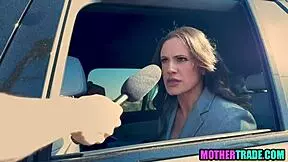 Politikacı üvey annelerin sapık üvey oğullarını grup tabu disiplininde izliyorum