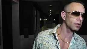 S3xus pump features melissa stratton and brad newman in quick college encounter