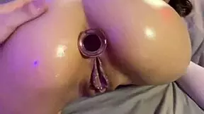 Gozando No Pau Do Safado No Pelo Com Minha Buceta E Meu Cu Em Grupo.