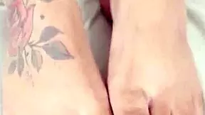 Gravidinha mas sedenta por rola e leitada na buceta com creampie.