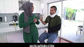 Chubby hijab girl wants cherry popped