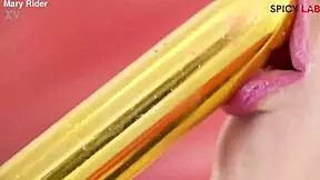 Young woman with open pussy, want to see?