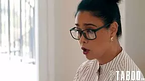 Petite dana vespoli gives teacher's helping hand to ricky spanish!