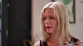 Me and my stepsisters hime marie and nikole nash wanted creampie for chrismas