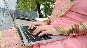 Suami Tangkap Istri Selingkuh Sama Teman Berotot dalam Anal Kasar & Squirting