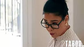 Petite dana vespoli gives teacher's helping hand to ricky spanish!