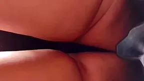 Flaquita Sumisa Feels Intense Pleasure from Fingering and Licking in Bedroom.