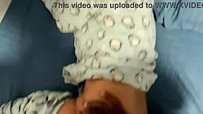 enteada seduz padrasto assistindo pornô de porta aberta, big tits latina riding and squirting