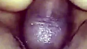 Novinha CAVALGANDO no amigo TIRA da buceta e COLOCA no cu amigo dotado GOZA no no cu da novinha gostosa ANAL pela manh� com a amiga magrinha namorada do melhor amigo