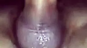 Novinha CAVALGANDO no amigo TIRA da buceta e COLOCA no cu amigo dotado GOZA no no cu da novinha gostosa ANAL pela manh� com a amiga magrinha namorada do melhor amigo