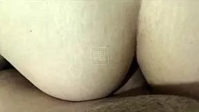 Analna krema, jebem punčino tesno ritko dokler ne prosi da izlijem notri