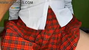 Colegiala in short red skirt gets fucked by best friend in real homemade video