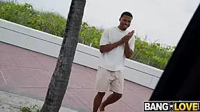 she hooks up on bus with bbc for cash