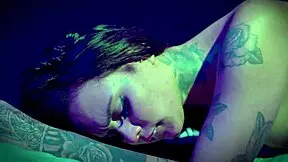 Meu padrastro me fodeu escondido na casa, eu chupei ele primeiro e depois ele me comeu por tras