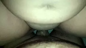 me encanta clavarme en este enorme pene quiero que se cor dentro de mi