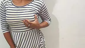 Indian bhabhi gets rough fucking from desi girl in homemade sex video.