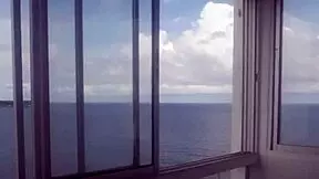 Licking petite's pussy from minute one! 😋