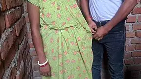 Telugu hot young girl hot romance in bathroom 😍