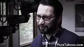 An 18yo stepdaughter gets drilled on all fours.