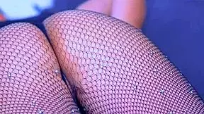 Girls Puffy Pussy Meets Glass Dildo In Sensual Exploration