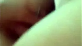 Bokep Indonesia Cewenya Bilang Pacarnya Kerja Jadi Aman Datang ke Kos!