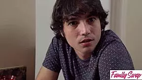 hot blonde nudist swapmilf aaliyah love promotes naked yoga inspires vanna bardot