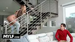 Natalia's endless curiosity leads her to explore new adventures and lose control in lingerie and toys