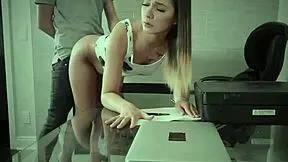 Stepsis Jaye Summers Trades Pussy For Cash