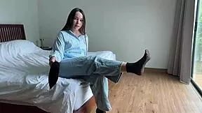 Foot fetish babe in jeans blows and fucks hard