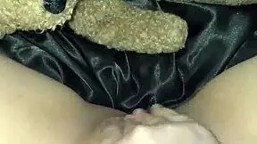 Arabian Snowwhite masturbates during hookup, gets cum inside in Los Angeles USA